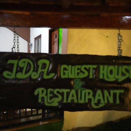 Ida Guest House & Restaurant ブキットラワン エクステリア 写真